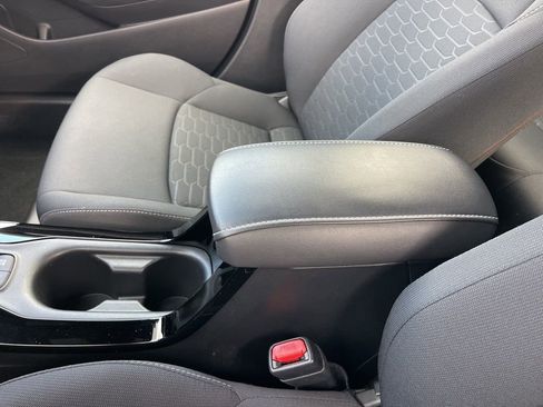 Used 2022 Toyota Corolla SE image 14
