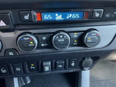 Used 2023 Toyota Tacoma TRD Pro AWD/4WD image 17