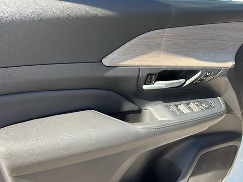 New 2026 Toyota Grand Highlander Limited image 25