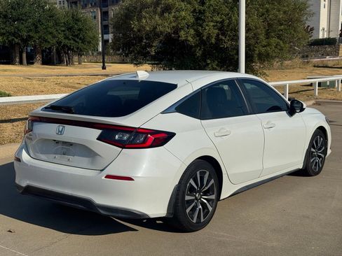 Used 2023 Honda Civic EX-L image 4