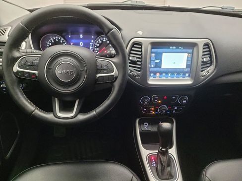 Used 2017 Jeep Compass Latitude w/ Popular Equipment Group FWD image 22