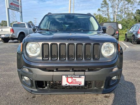 Used 2016 Jeep Renegade Latitude AWD/4WD image 2