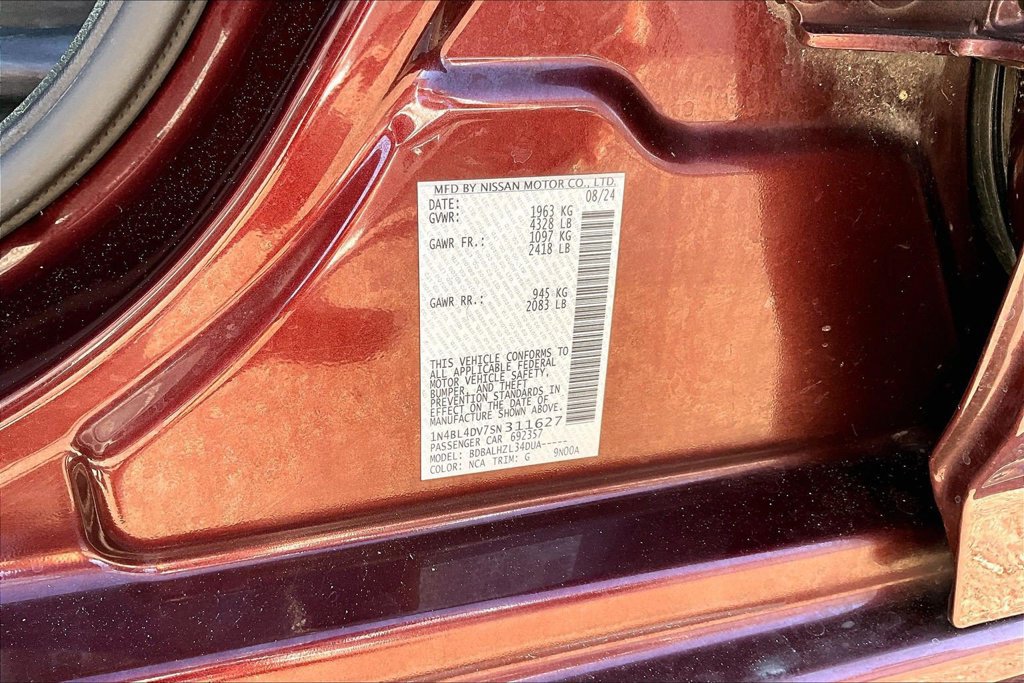 Used 2025 Nissan Altima 2.5 SV FWD image 18