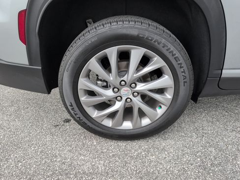 Used 2025 Buick Enclave Preferred FWD image 8