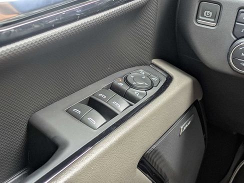 Used 2022 Chevrolet Silverado 1500 ZR2 w/ Technology Package AWD/4WD image 24