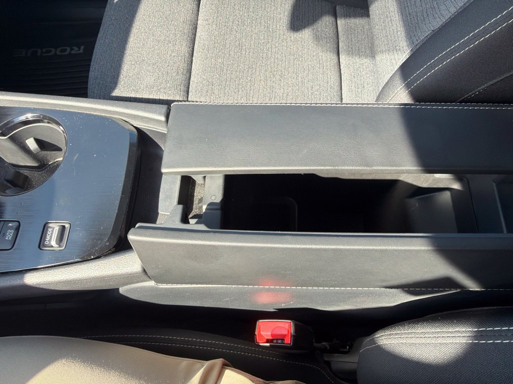 Used 2021 Nissan Rogue S FWD image 45