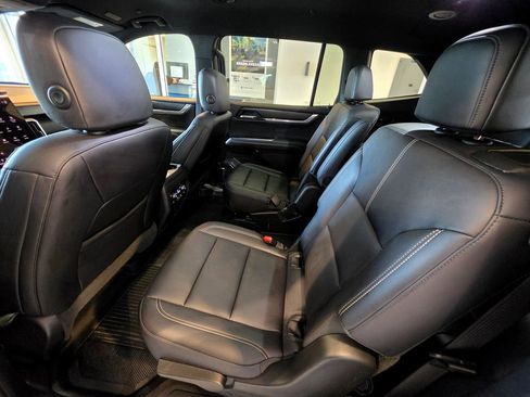 Used 2024 GMC Acadia Elevation w/ Super Cruise Package AWD/4WD image 54