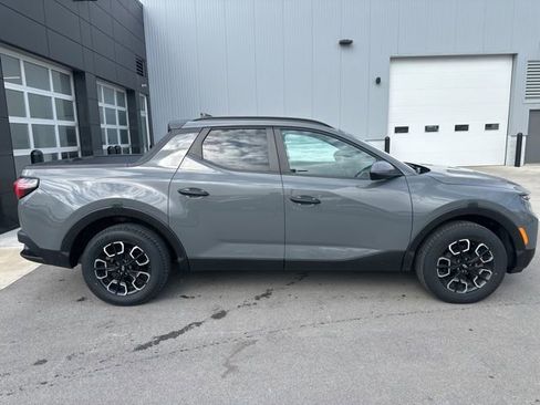 Used 2022 Hyundai Santa Cruz SEL w/ Activity Package image 2