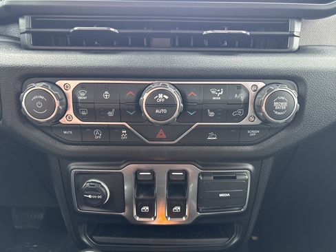 New 2026 Jeep Wrangler Sport S image 22