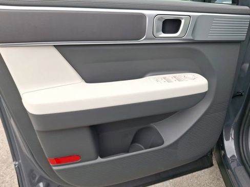 New 2026 Hyundai Santa Fe SE image 11