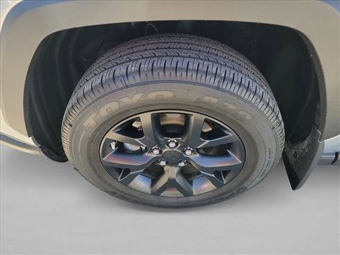 Used 2025 Toyota RAV4 LE image 8