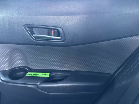 Used 2021 Toyota C-HR Limited image 14