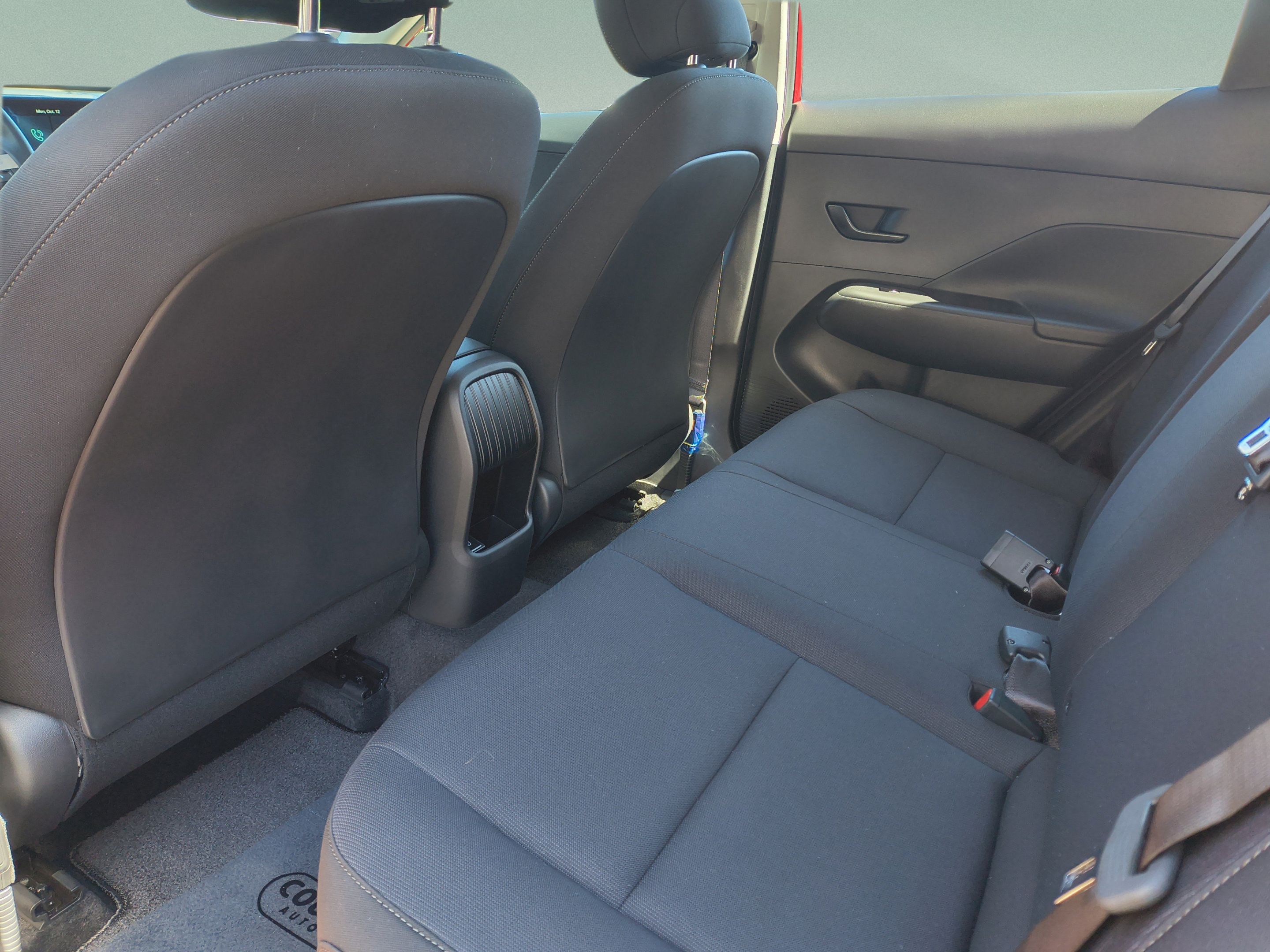 New 2027 Hyundai Kona SE FWD image 15