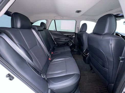 Used 2022 Subaru Outback Limited image 16