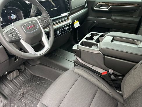 New 2026 GMC Sierra 1500 SLE AWD/4WD image 8