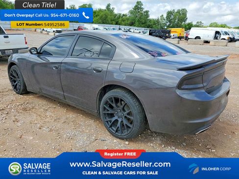 Used 2020 Dodge Charger SXT w/ Blacktop Package RWD image 3