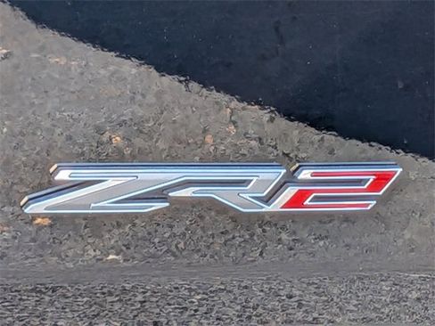 Used 2021 Chevrolet Colorado ZR2 w/ ZR2 Midnight Special Edition image 13