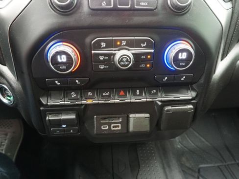 Used 2019 Chevrolet Silverado 1500 LT w/ All-Star Edition AWD/4WD image 21