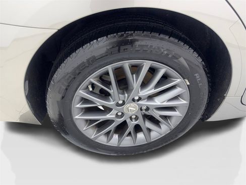 Used 2018 Lexus ES 350 w/ Premier Package image 84