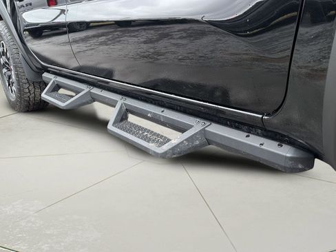 Used 2023 Nissan Frontier PRO-4X w/ Tow Package image 31