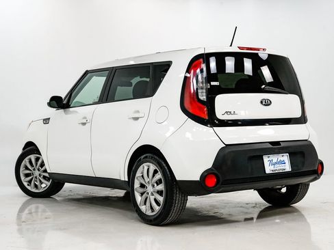 Used 2015 Kia Soul + image 22
