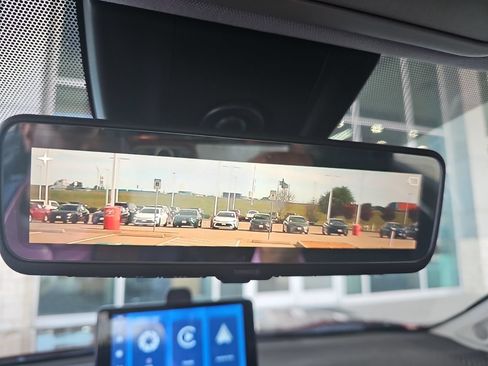 Used 2019 Toyota RAV4 Limited FWD image 29