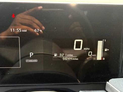 Certified 2025 Nissan Kicks SV w/ SV Premium Package AWD/4WD image 18