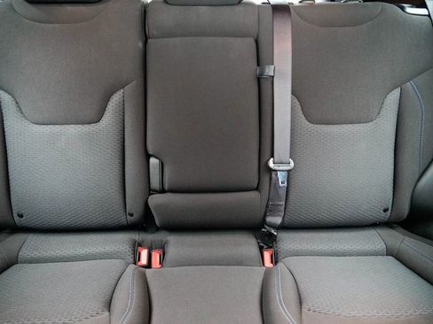 Used 2024 Jeep Compass Sport image 17