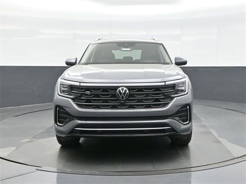 New 2026 Volkswagen Atlas SEL Premium R-Line image 2