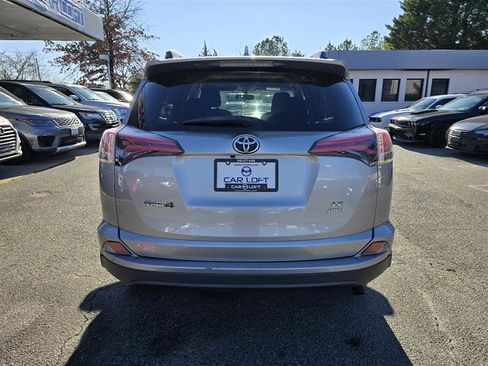 Used 2016 Toyota RAV4 LE image 6