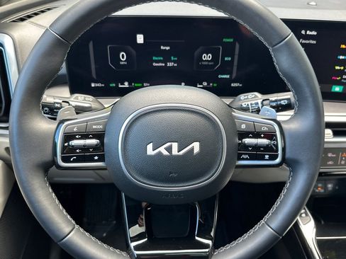 Certified 2025 Kia Sorento SX Prestige image 29