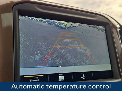 Used 2019 Chevrolet Silverado 1500 High Country image 12