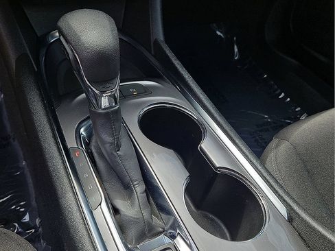Used 2025 Chevrolet Malibu LT FWD image 25