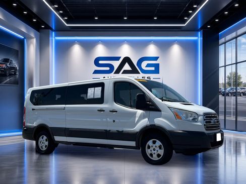 Used 2017 Ford Transit 350 XLT RWD image 2