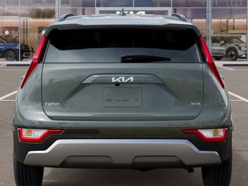 New 2026 Kia Niro SX FWD image 13