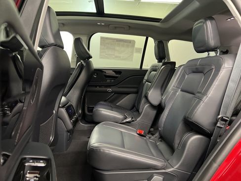 New 2026 Lincoln Aviator Reserve image 36