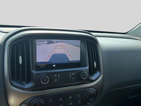 Used 2021 Chevrolet Colorado Z71 AWD/4WD image 13