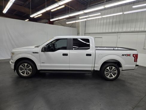 Used 2017 Ford F150 XL w/ Equipment Group 101A Mid RWD image 2