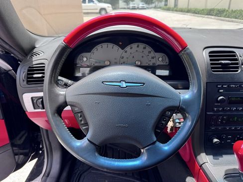 Used 2002 Ford Thunderbird RWD image 8