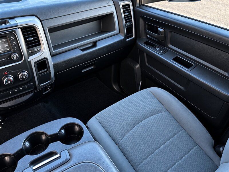 Used 2015 RAM 2500 Tradesman w/ Chrome Appearance Group AWD/4WD image 15