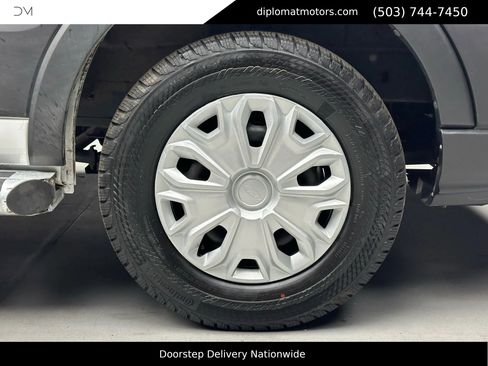 Used 2024 Ford Transit 250 Low Roof w/ Exterior Upgrade Package image 34