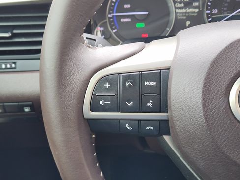 Used 2018 Lexus RX 450h AWD image 39