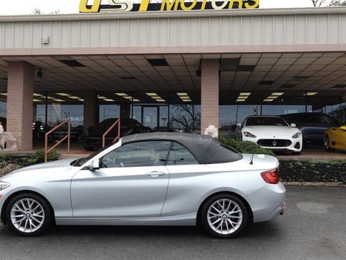 Used 2016 BMW 228i Convertible image 4