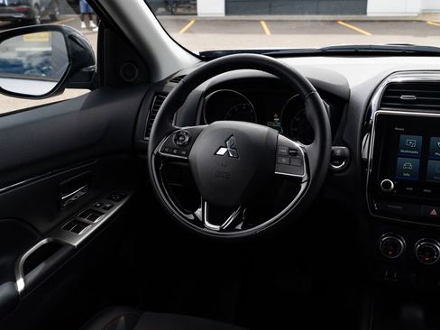 Used 2026 Mitsubishi Outlander Sport SE AWD/4WD image 9