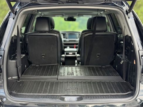 Used 2019 Toyota Highlander XLE AWD/4WD image 51