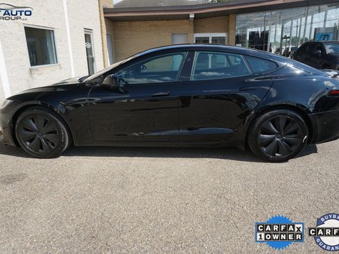 Used 2022 Tesla Model S Plaid image 13