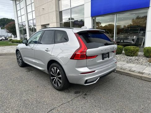 Used 2025 Volvo XC60 B5 Plus AWD/4WD image 3