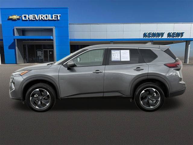 Used 2026 Nissan Rogue SV AWD/4WD image 32