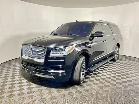 Used 2019 Lincoln Navigator L Reserve image 10