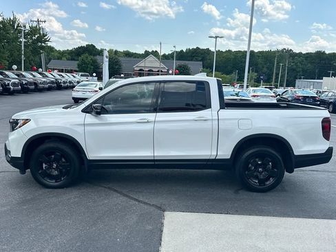Used 2025 Honda Ridgeline Black Edition image 6
